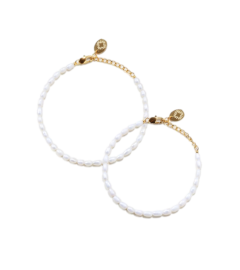 pearl bracelets